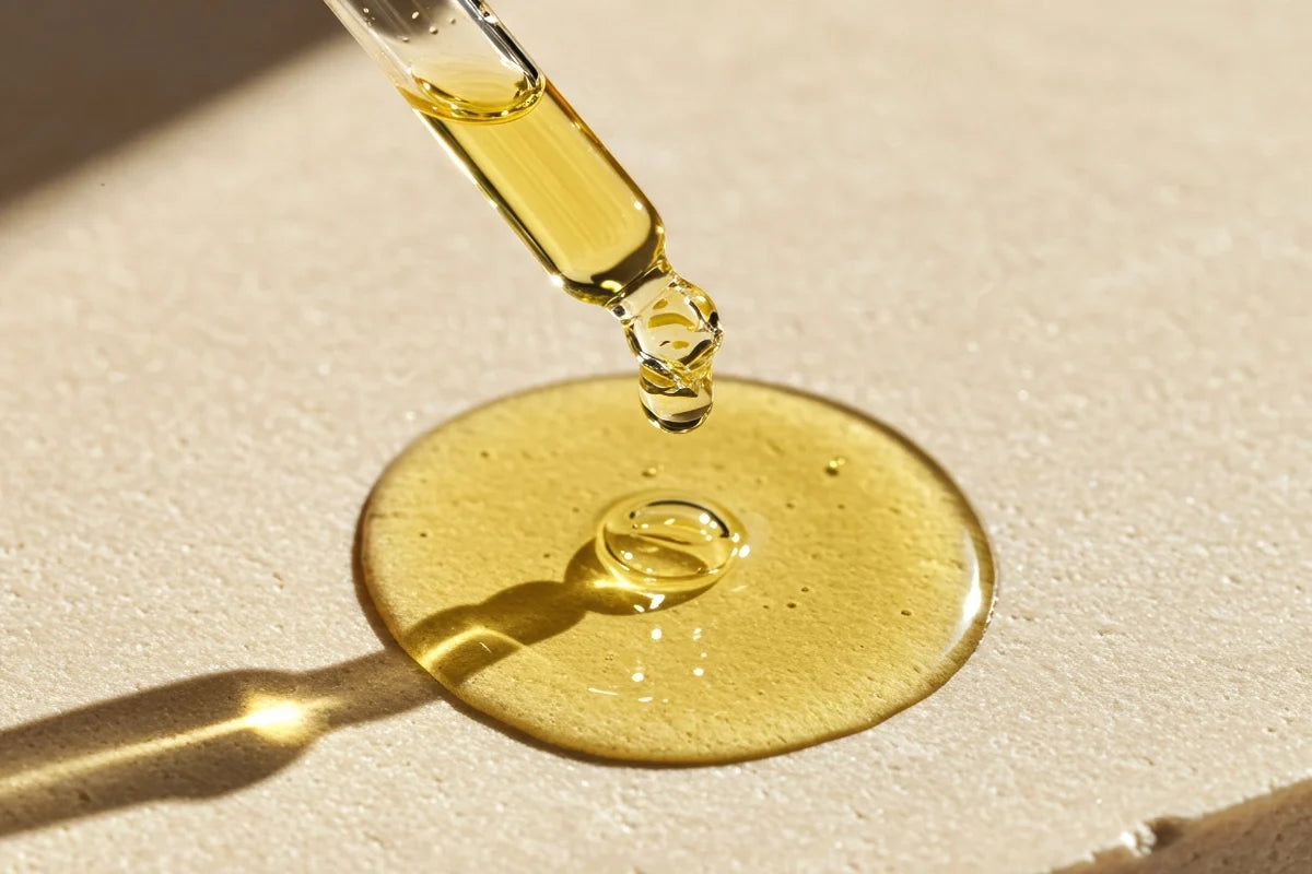 Huile de jojoba : soins masculins