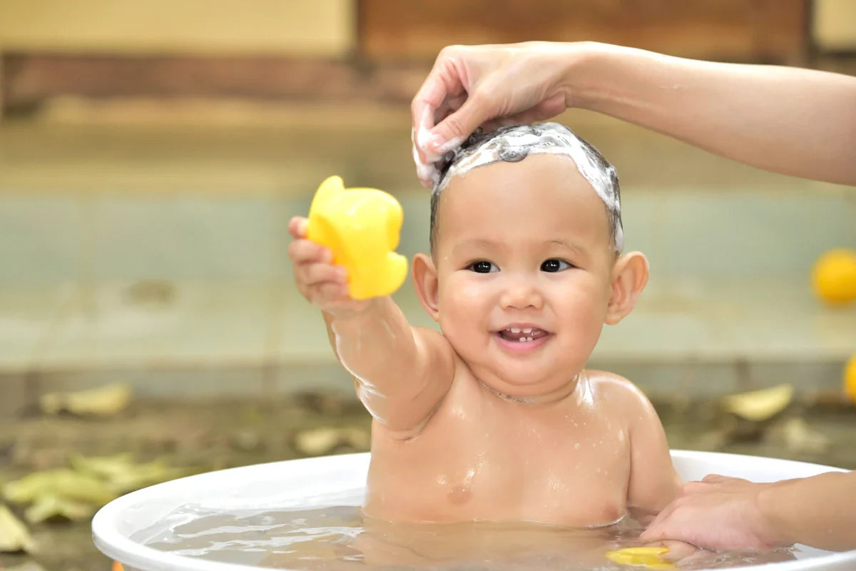 Après‑shampoing pour bébé : sécurité et recommandations